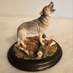 Country Artists Howling Wolf Figurine CA 669 Medium Vintage 1993 By K. Sherwin